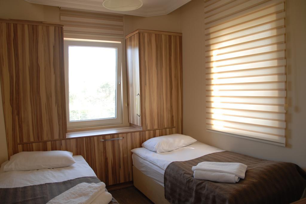 Green Garden Otel เกเมร์ ภายนอก รูปภาพ